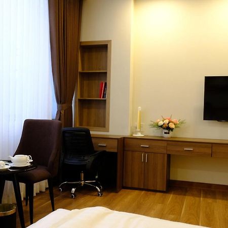 Jb Central Apartment Хошимин Экстерьер фото